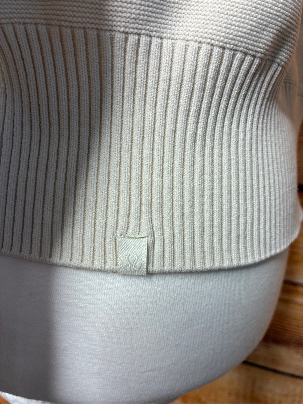 Lululemon All Around Crewneck Sweater
White Opal Like New Size 8 - Picture 9 of 12